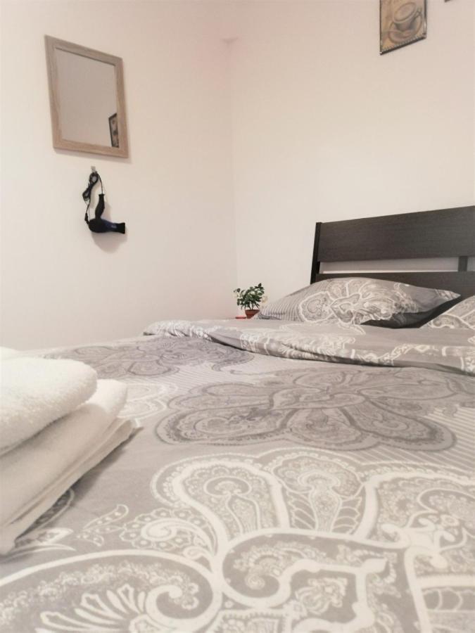 Studio Piata Amzei 1 Apartamento Bucarest Exterior foto